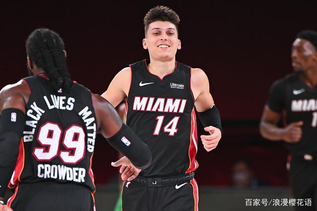 队在对战老 队在对战老